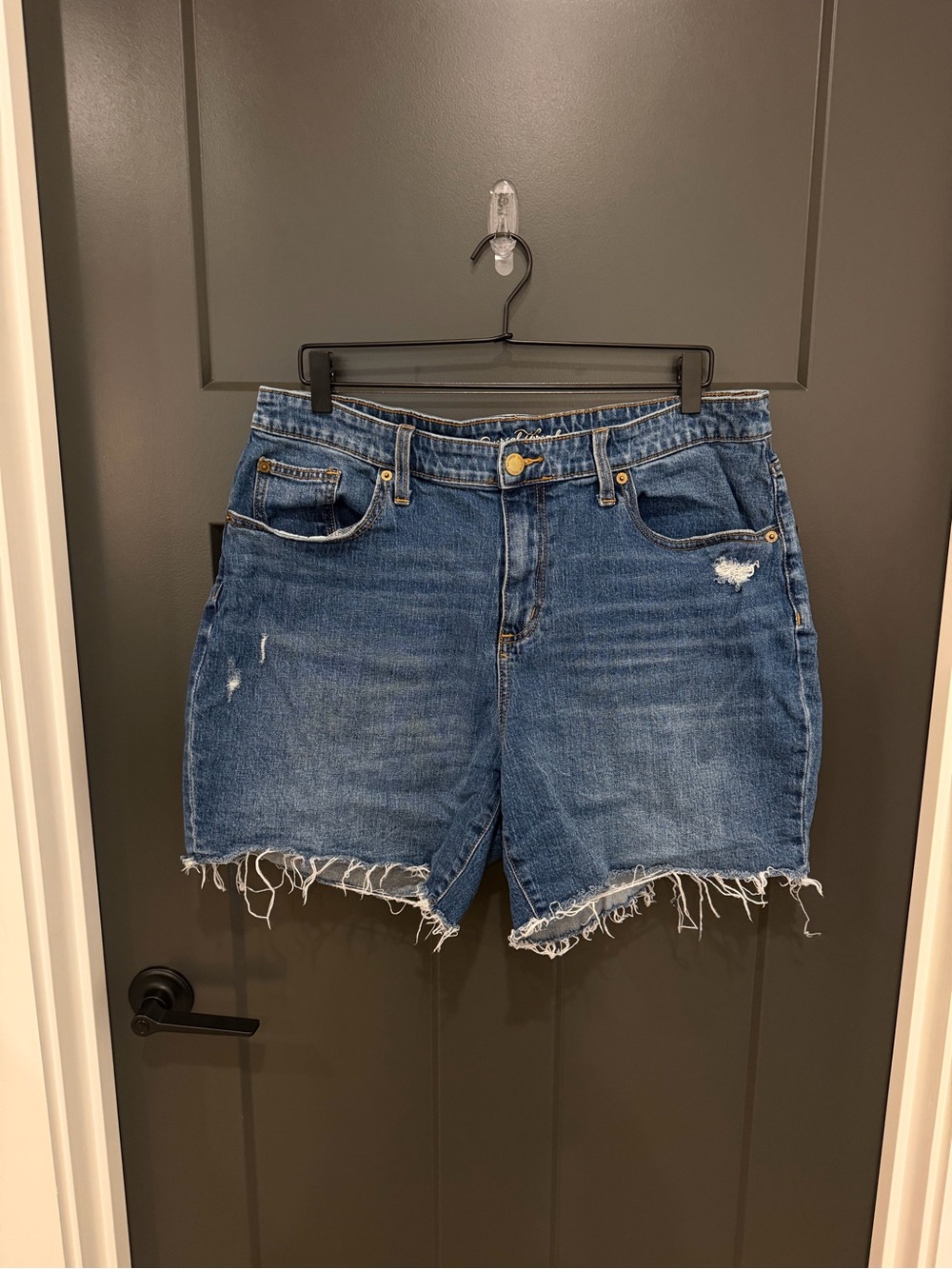 Universal Thread Distressed Denim Shorts | Size 16W